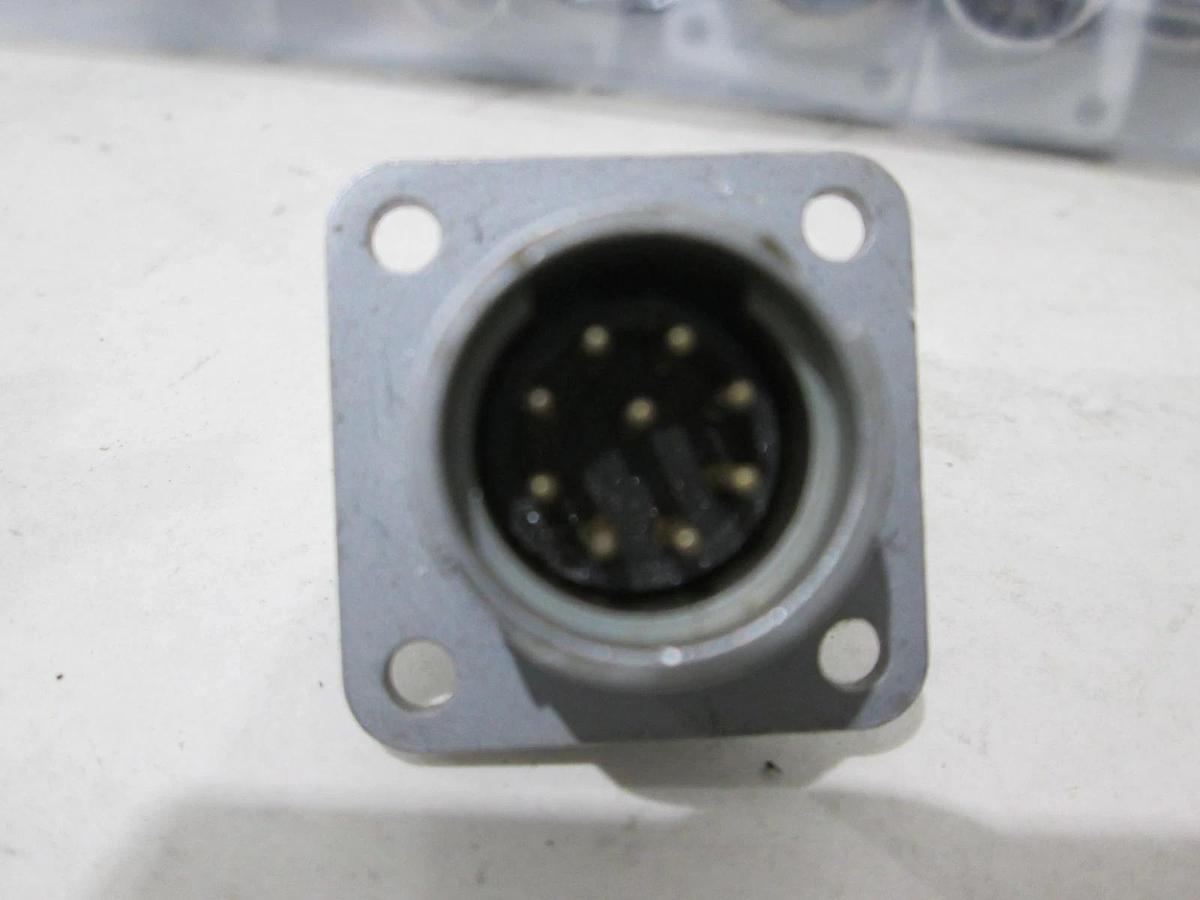 Used Amphenol, 9080-0018, 9 Pin Connector, Used, Lot of 35