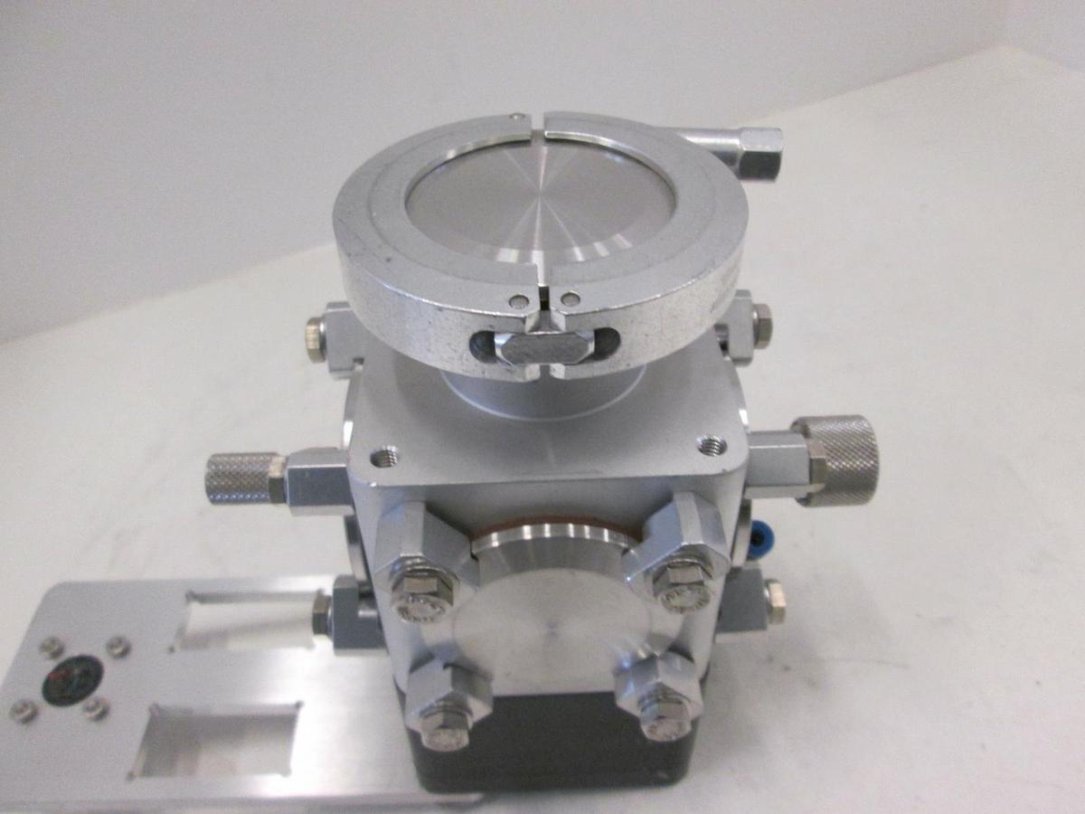 Used Vat 4 Way Aluminum Valve w/ Bracket, Used