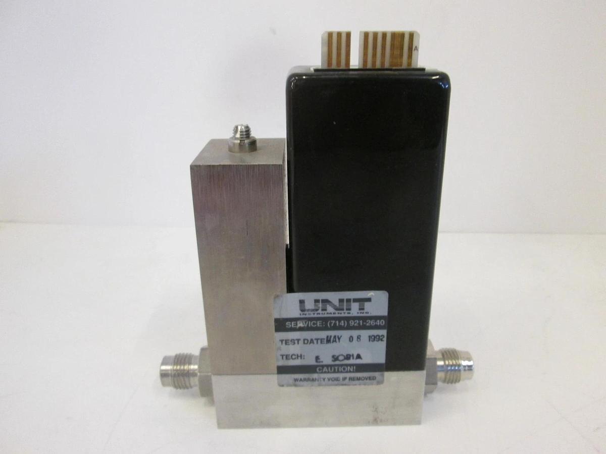 Used Unit Instruments, UFC-1100A, Mass Flow Controller, 300 SCCM, N2, Used