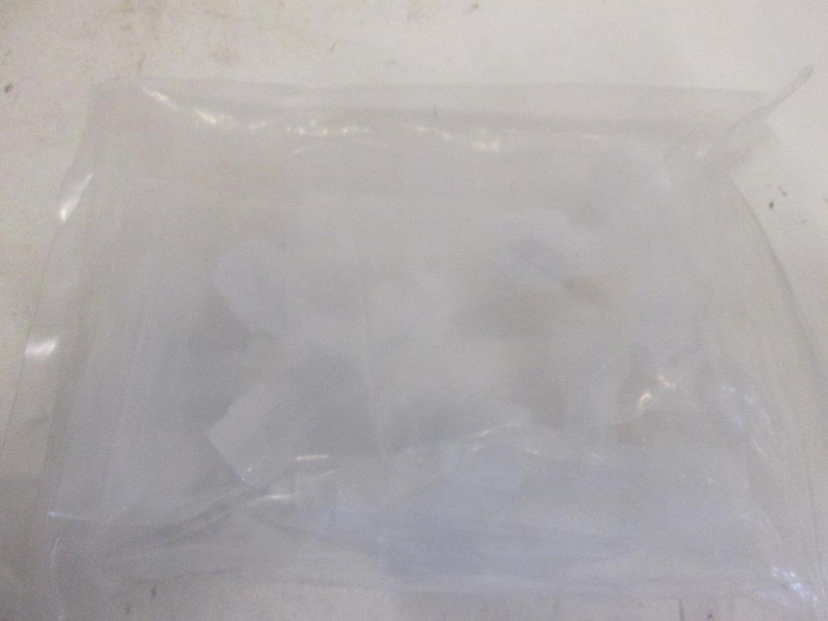 SAINT-GOBAIN, 1103730, Union, Teflon PFA Tee, 1/4OD x 1/4OD x 1/4OD Tube, New, 5