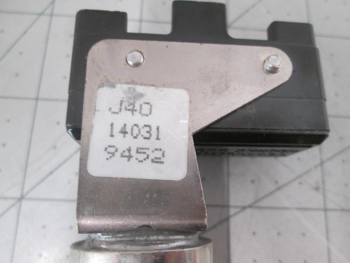 Used United Electric, J40 14031 9452, Pressure Switch, Used