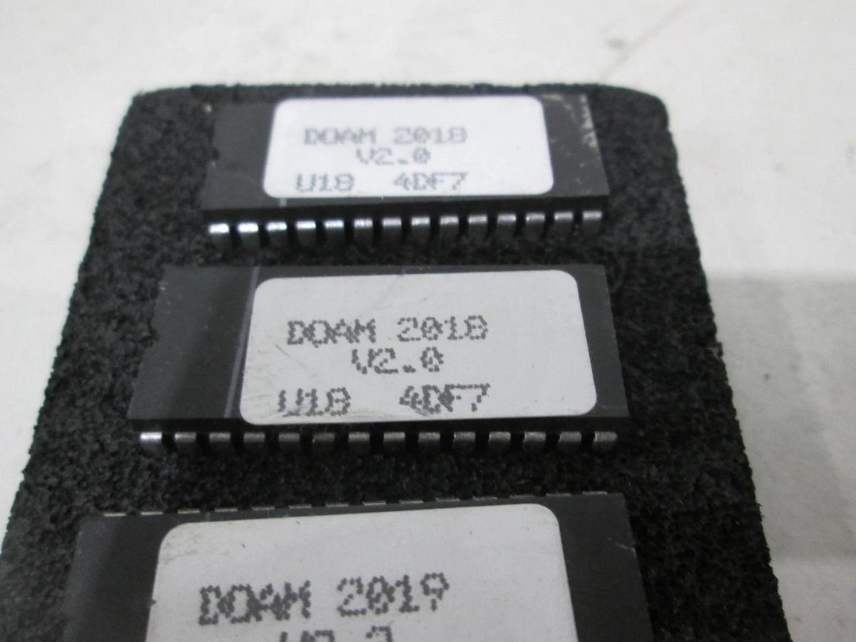 Used Texas Instruments, DOAM 2018 V2.0, Integrated Circuit, Used, Lot of 4