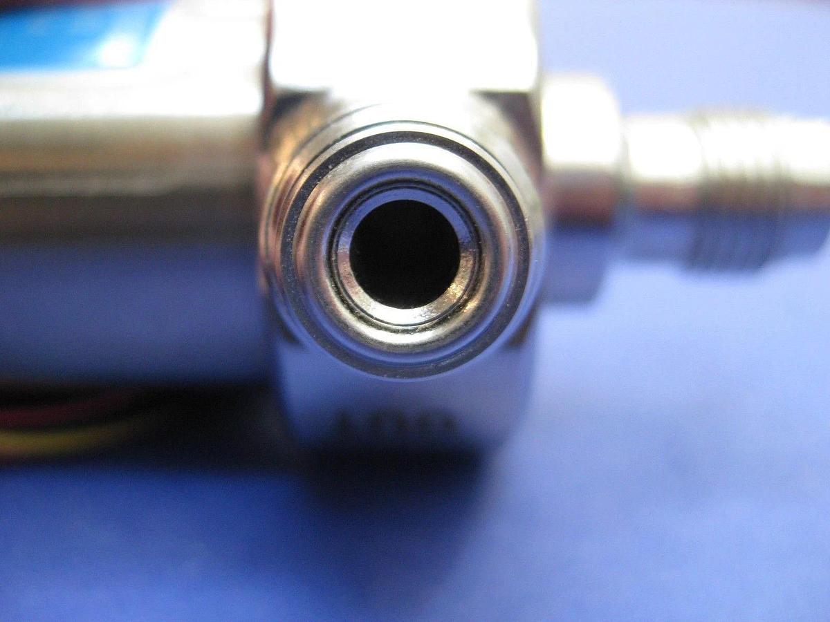 Used Autoflow FS5312CV-1 Adjustable Flow Switch for High Flow Liquid, Viton Seal