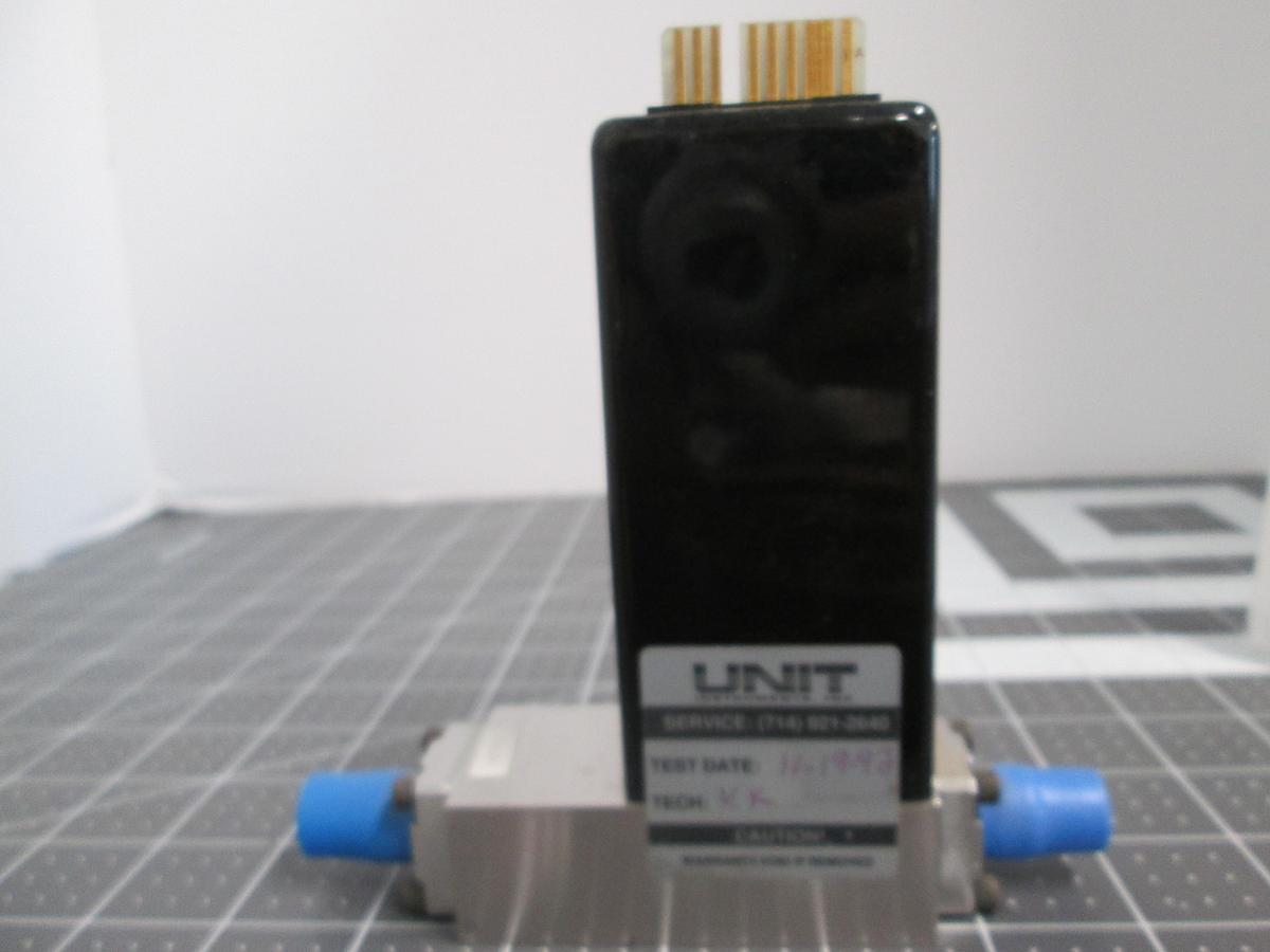 Used UNIT UFM-1160 Mass Flow Controller MFC N2 Nitrogen 1 SLM Semiconductor