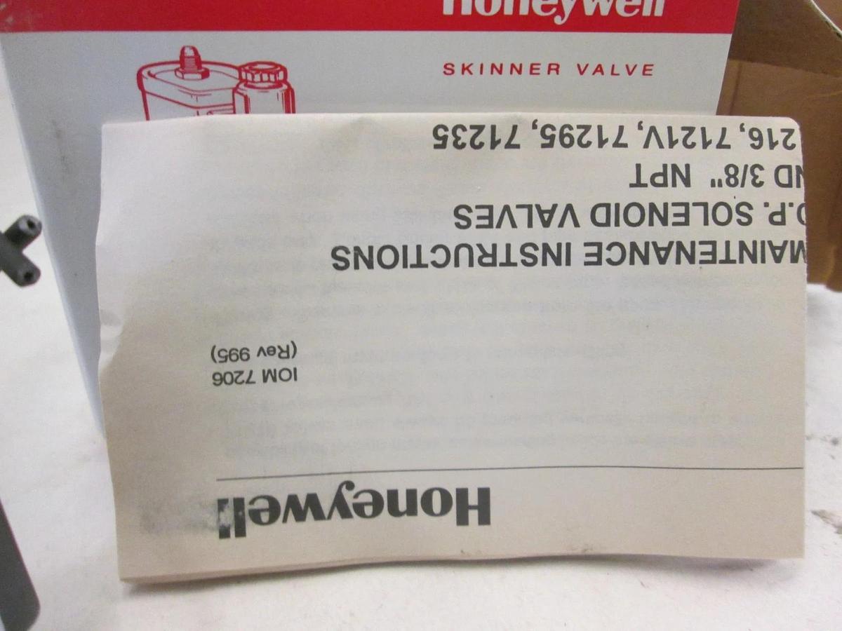 Honeywell, 71215SN2SN00, Solenoid Valve, 10W, 120/60Hz, 0-80 PSI, New