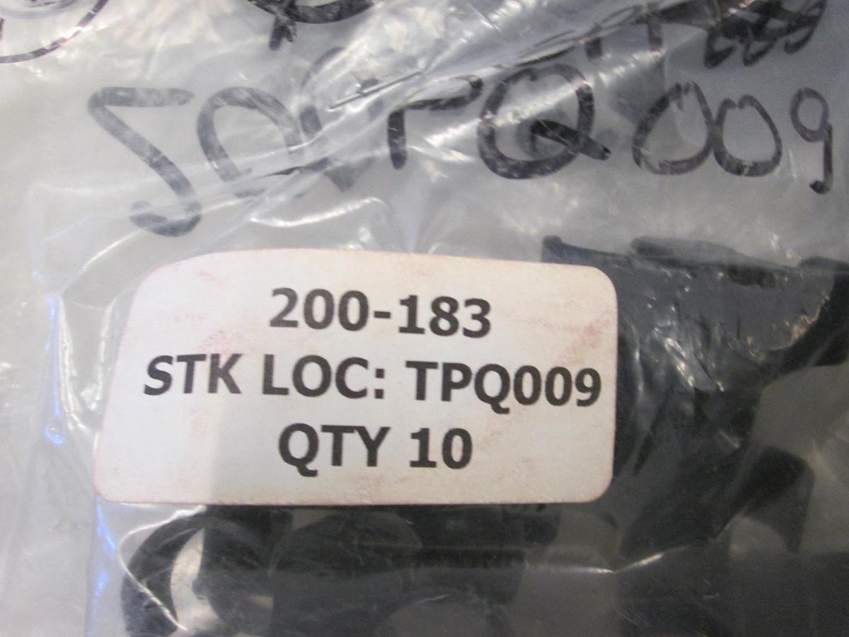 RYAN HERCO, 0960-015, TUBE HOLDER, 5/8" plastic T-Clip, New Lot of 117