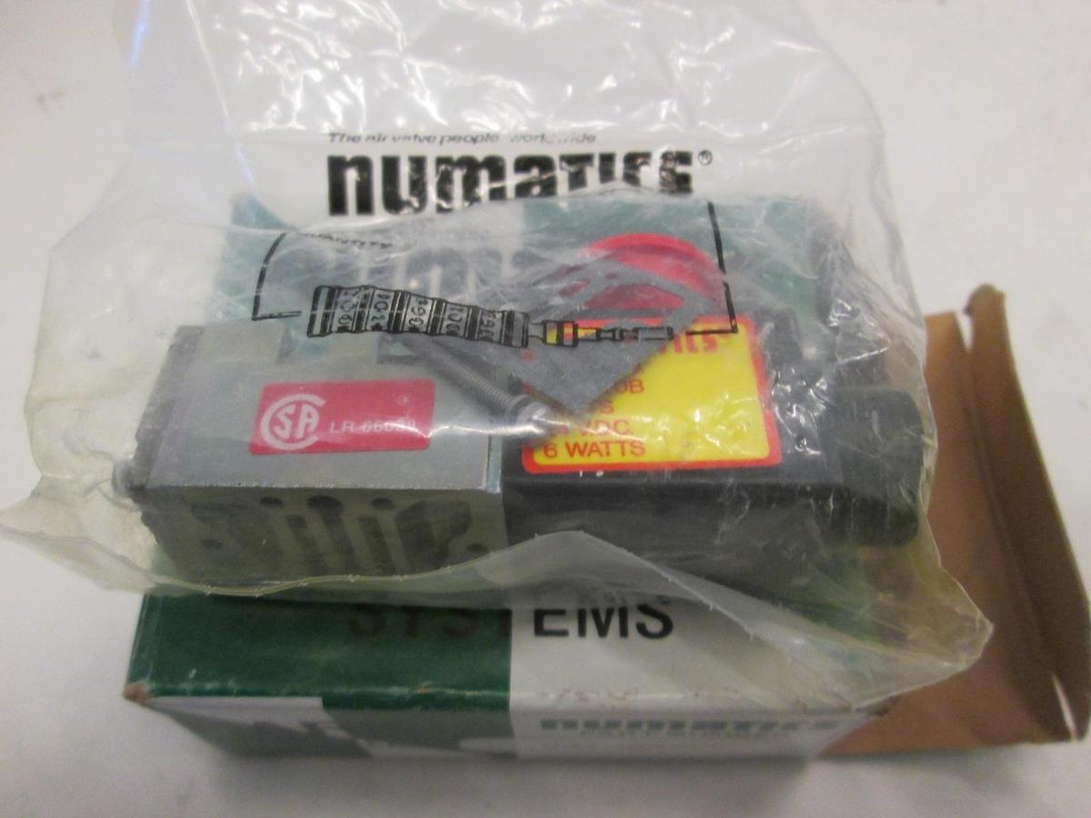 Used Numatics, Solenoid Valve, Model 031SA400E, 6W, 24 VDC, New