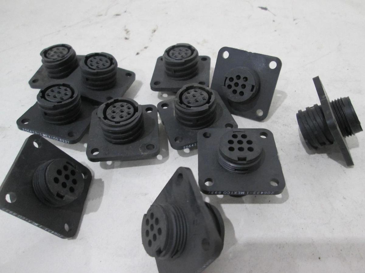Amphenol, 206433-1, 8 Pin, Female Connector, New, Lot of 11