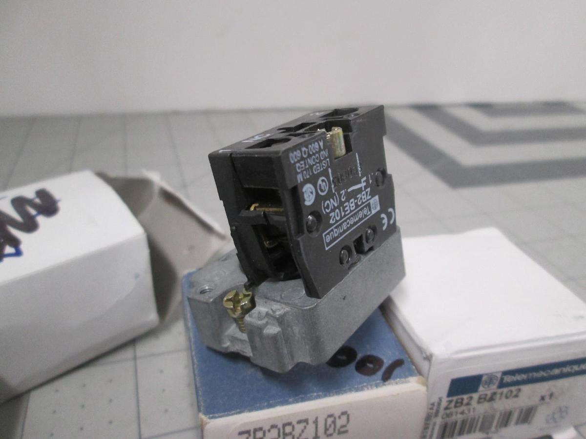 Telemecanique, ZB2 BZ102, Contact Block, New, Lot of 5