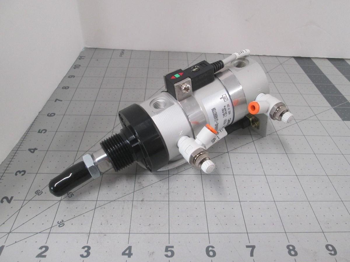 SMC, NCDGNN40-VIA990739, Pneumatic Cylinder w/ Connector, New