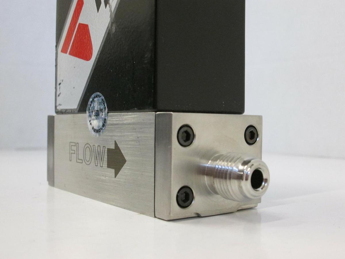 Used Tylan FC-2900M MFC Mass Flow Controller 50 SCCM, 1%PH3/AR