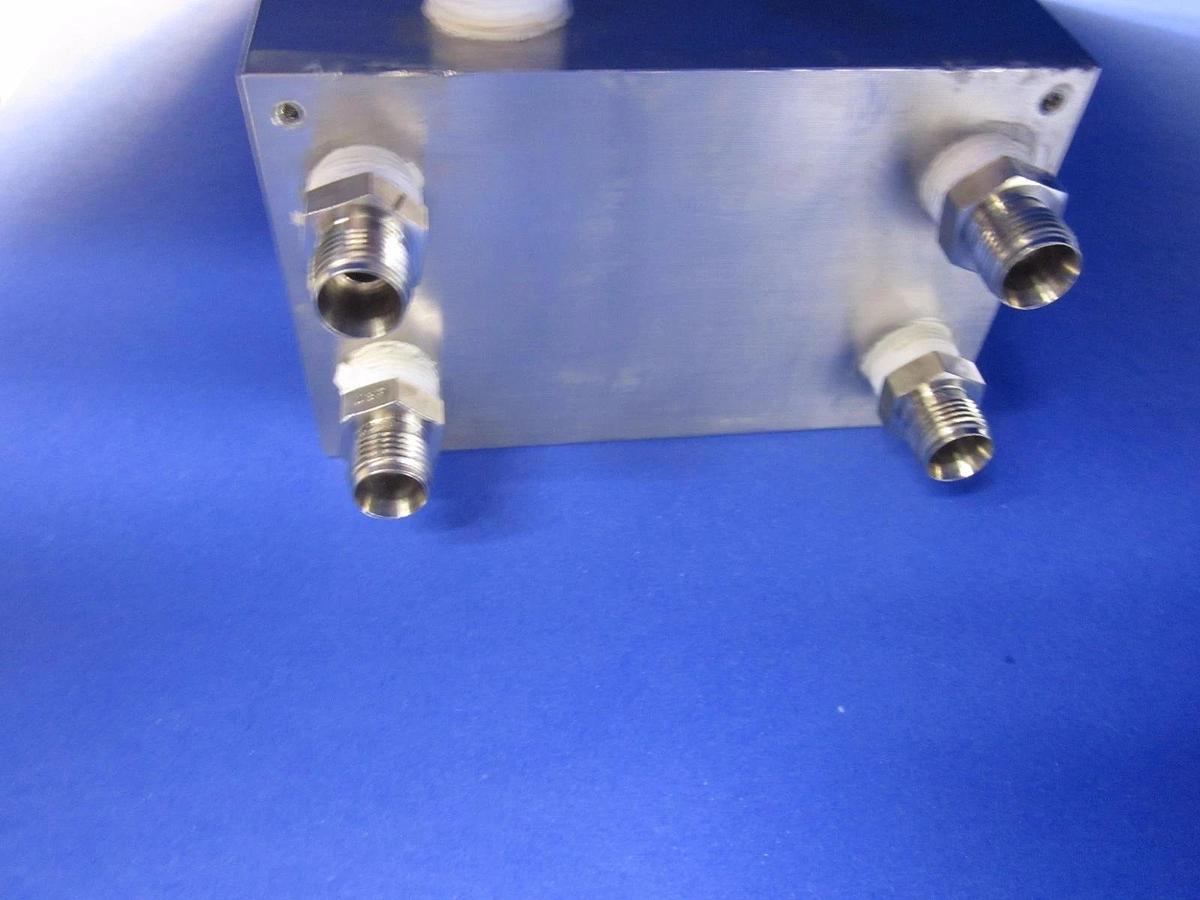 Used Manifold Box with Swagelok Fittings, SS - 1/2" Split to 3/8", Used for Water