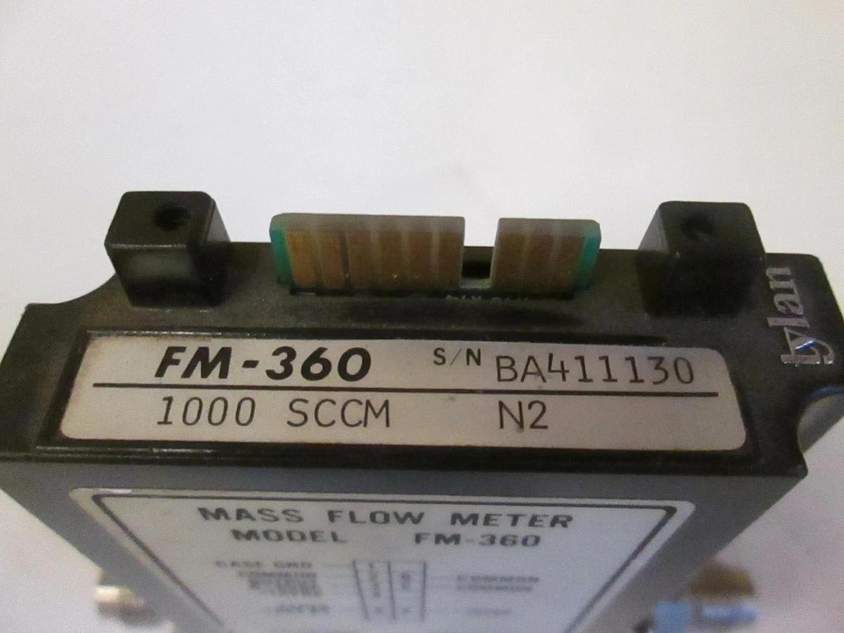 Used Tylan FM-360 Mass Flow Controller MFC, 1000 SCCM, N2, 1/4" MVCR