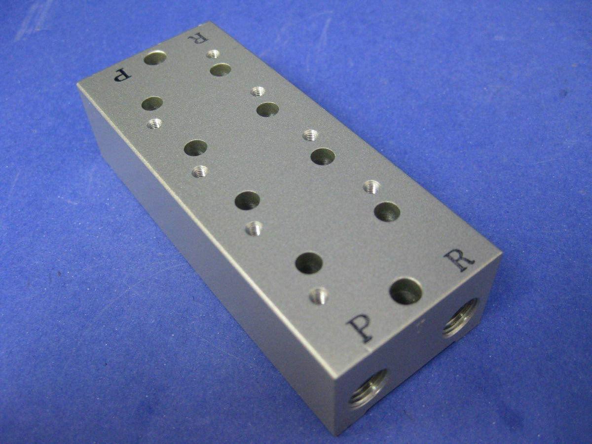 SMC NVV3Z5-20-041-00T 4 Station Manifold Block for VV3Z Valve, Lot of 2 New