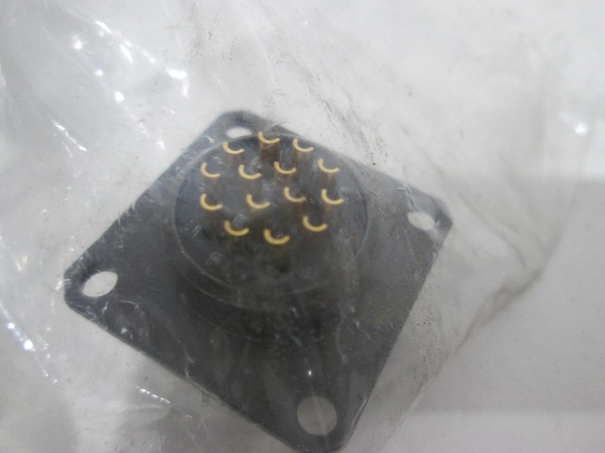 Used Amphenol, 9080-0104, 14 Pin Female Connector, New, Lot of 5