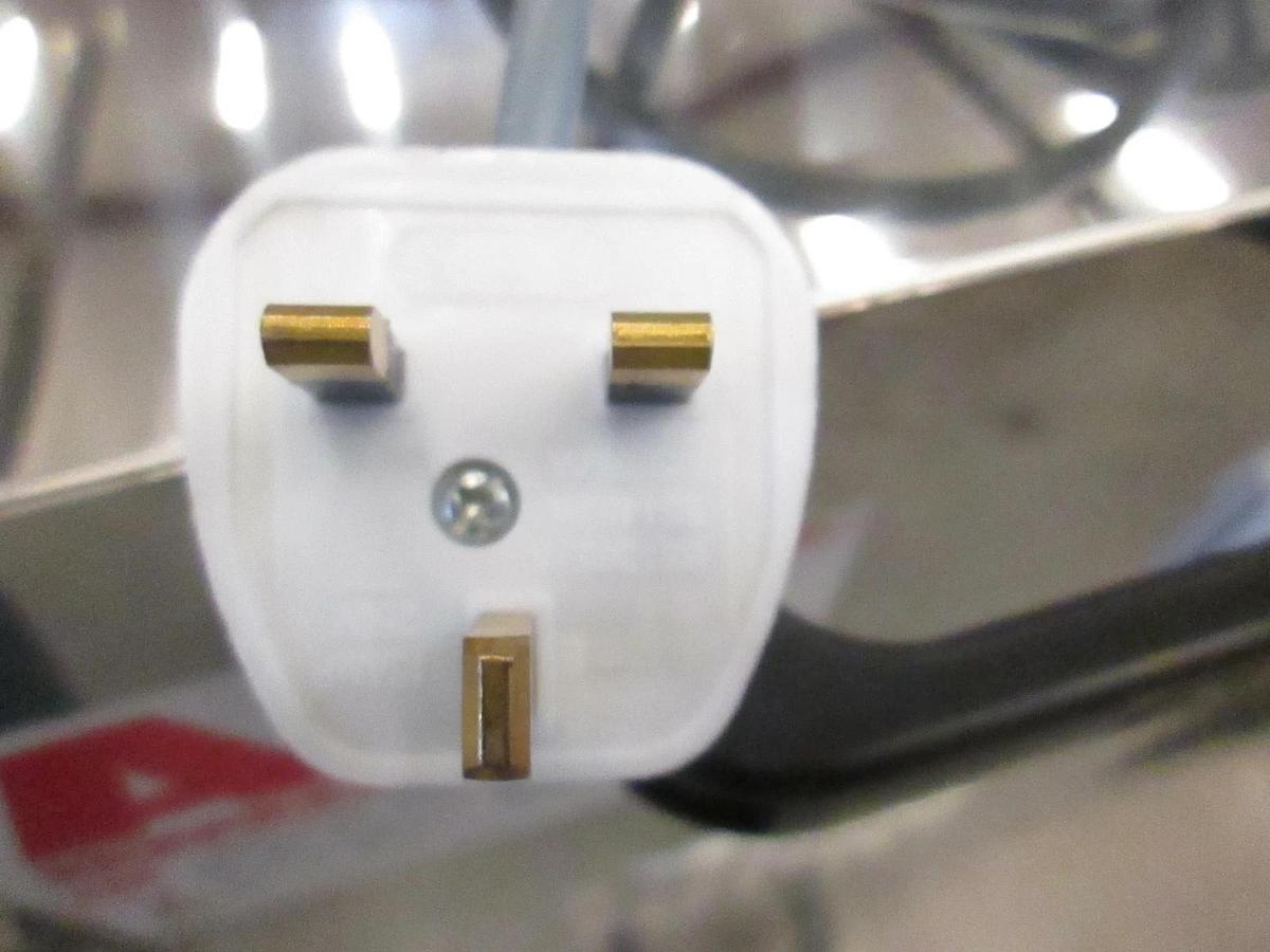 Used AAF International, R2E 225 BD 92 09, AstroFan Fan Filter Unit, Used