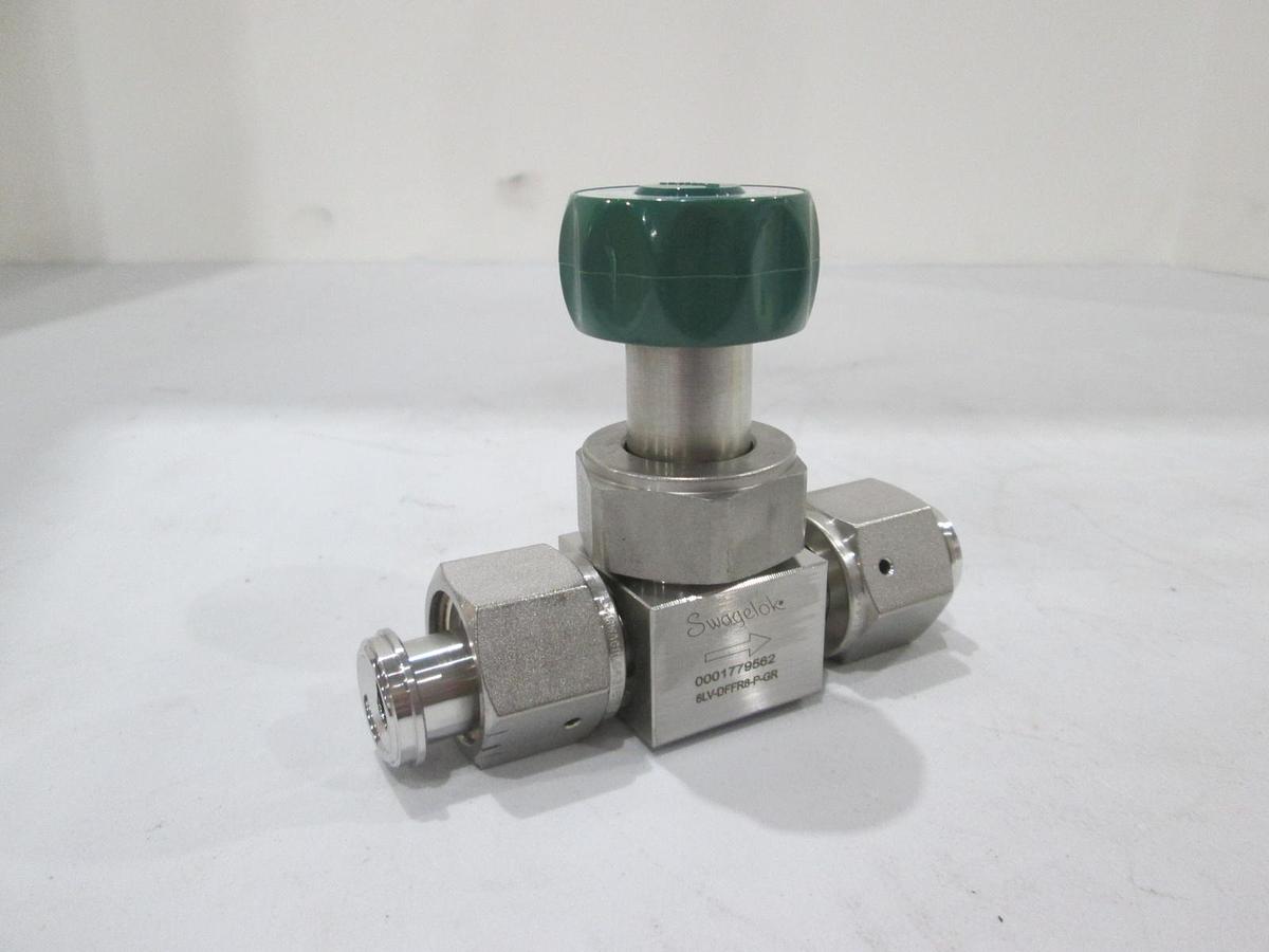 Used Swagelok, 6LV-DFFR8-P-GR, Manual Diaphragm Valve, New