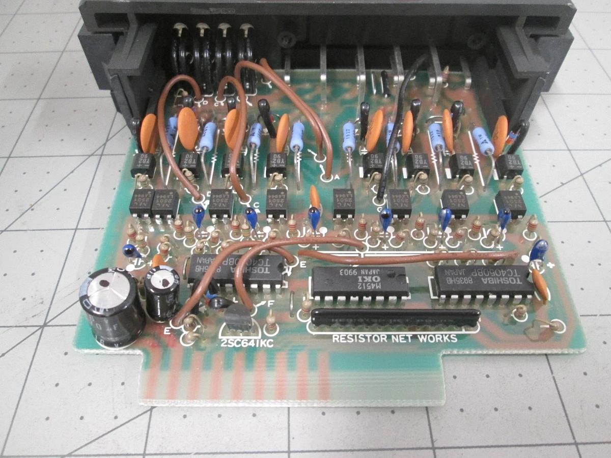 GE Fanuc, IC610MDL111A, Module, PLC Input, Module 8 Circuits, New