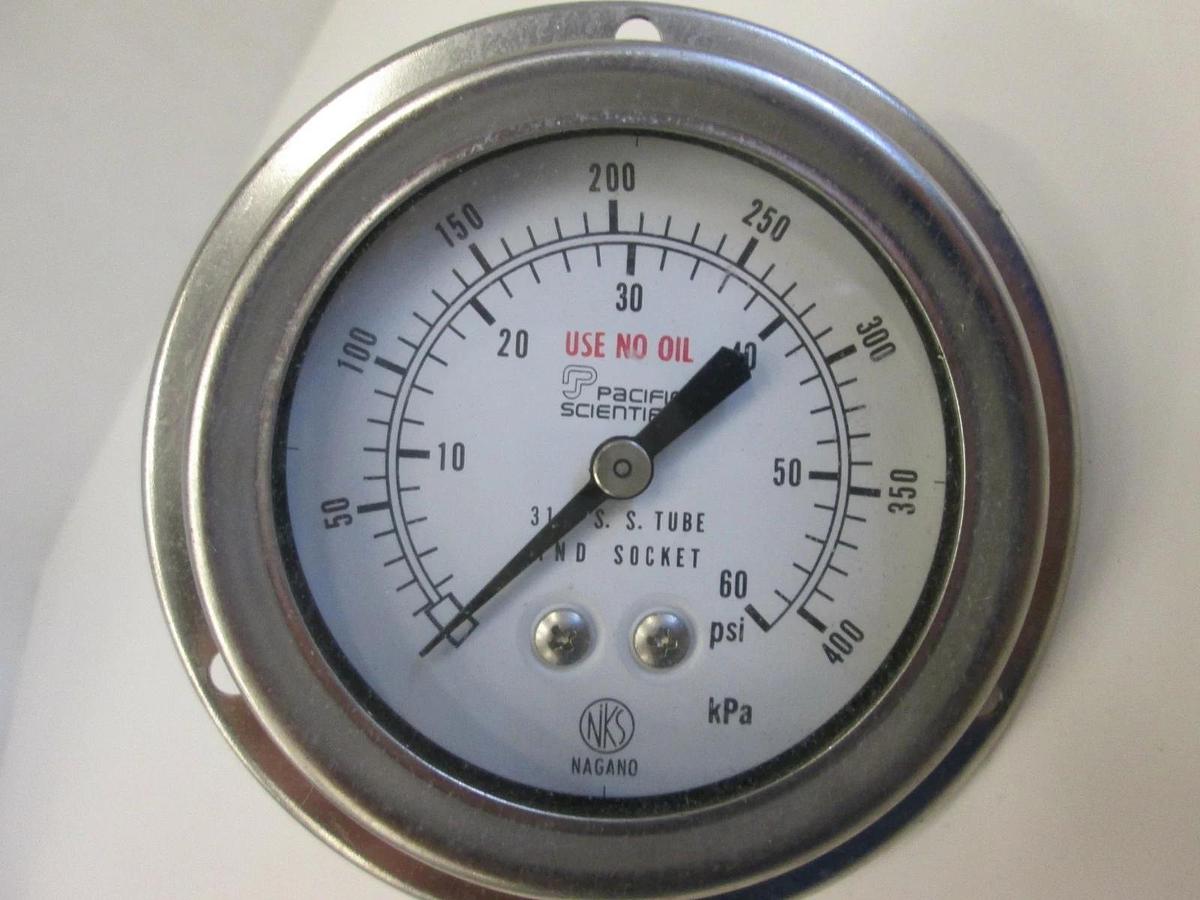 Used Pacific Scientific Gauge 0-60 psi / 0-400 kPa 1/4" MVCR