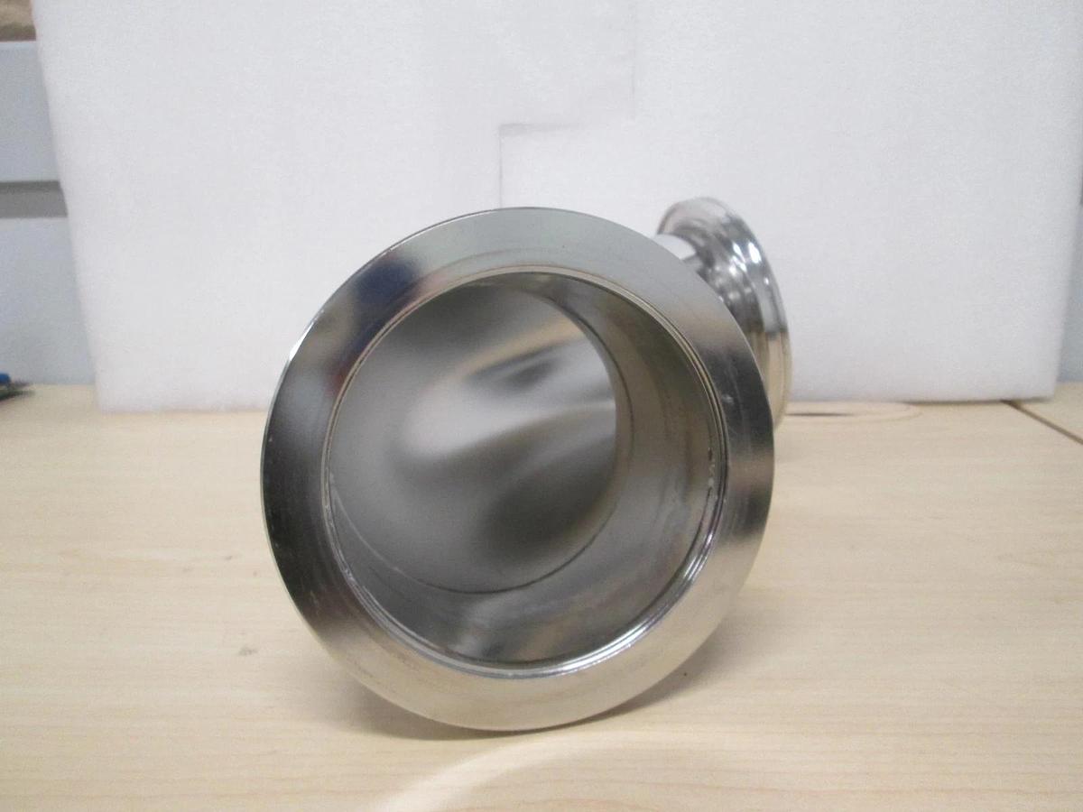 Used Elbow fitting, 5in diameter, new