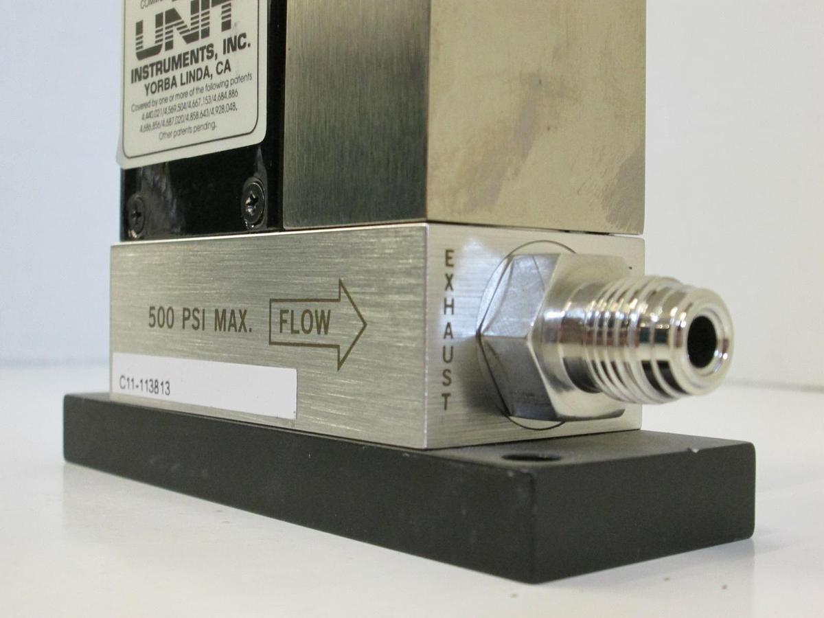 Used Unit UFC-1110A Mass Flow Controller MFC, H2, 20 SLM, 1/4" Male