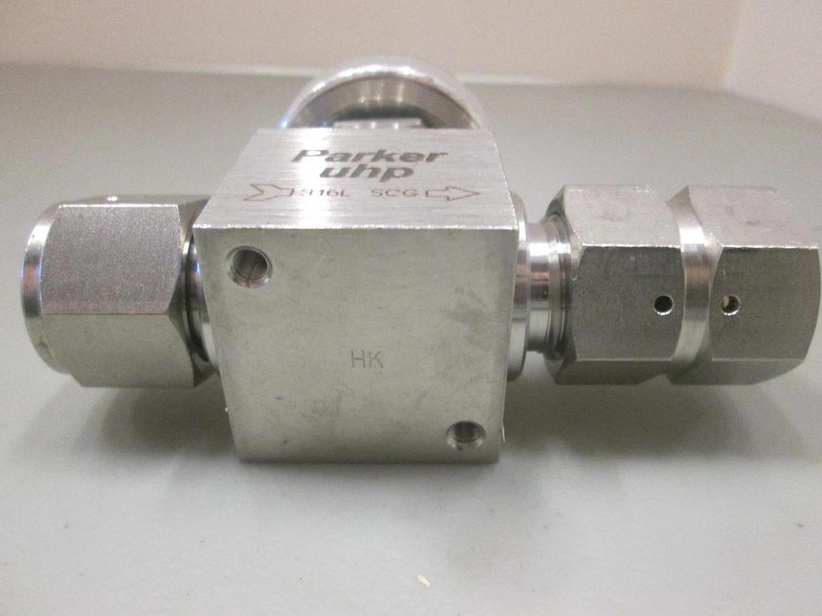 Used Veriflo, UHP High Pressure Diaphragm Valve 1/2" FVCRx 1/2" MVCR, Used