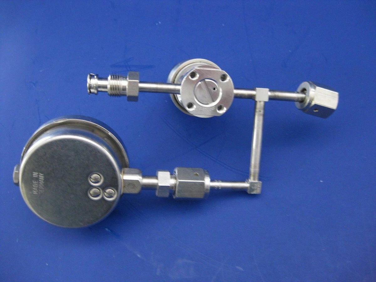 Used Tescom 24-1A26AABM5BM5Z 1/4 vcr Manual Shutoff Valve Assembly with 30-0-60 Gauge