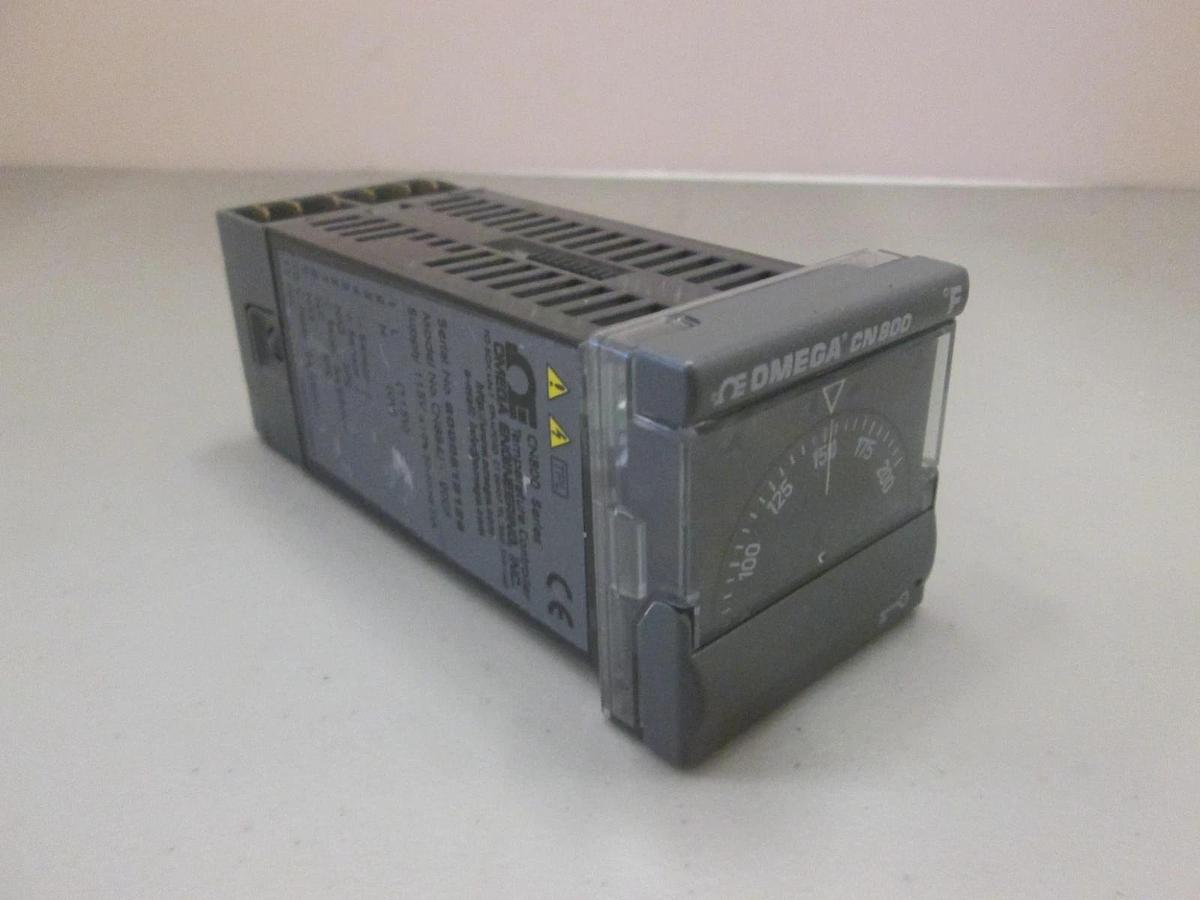 Used OMEGA CN800 Series, Model CN884J, Temperature Controller, Used