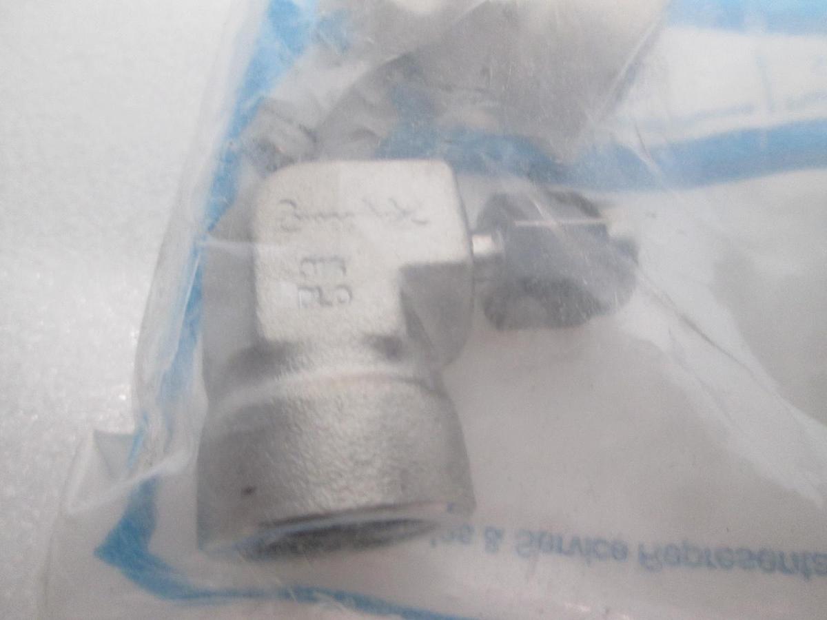 Used Swagelok, 206-963, 90 Degree Elbow, New, Lot of 2