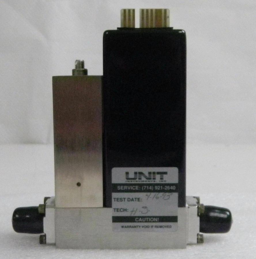 Used Unit UFC-1268A, Mass Flow Controller, Gas- N2O, Range- 10 SLM, 1/4" M I/O VCR