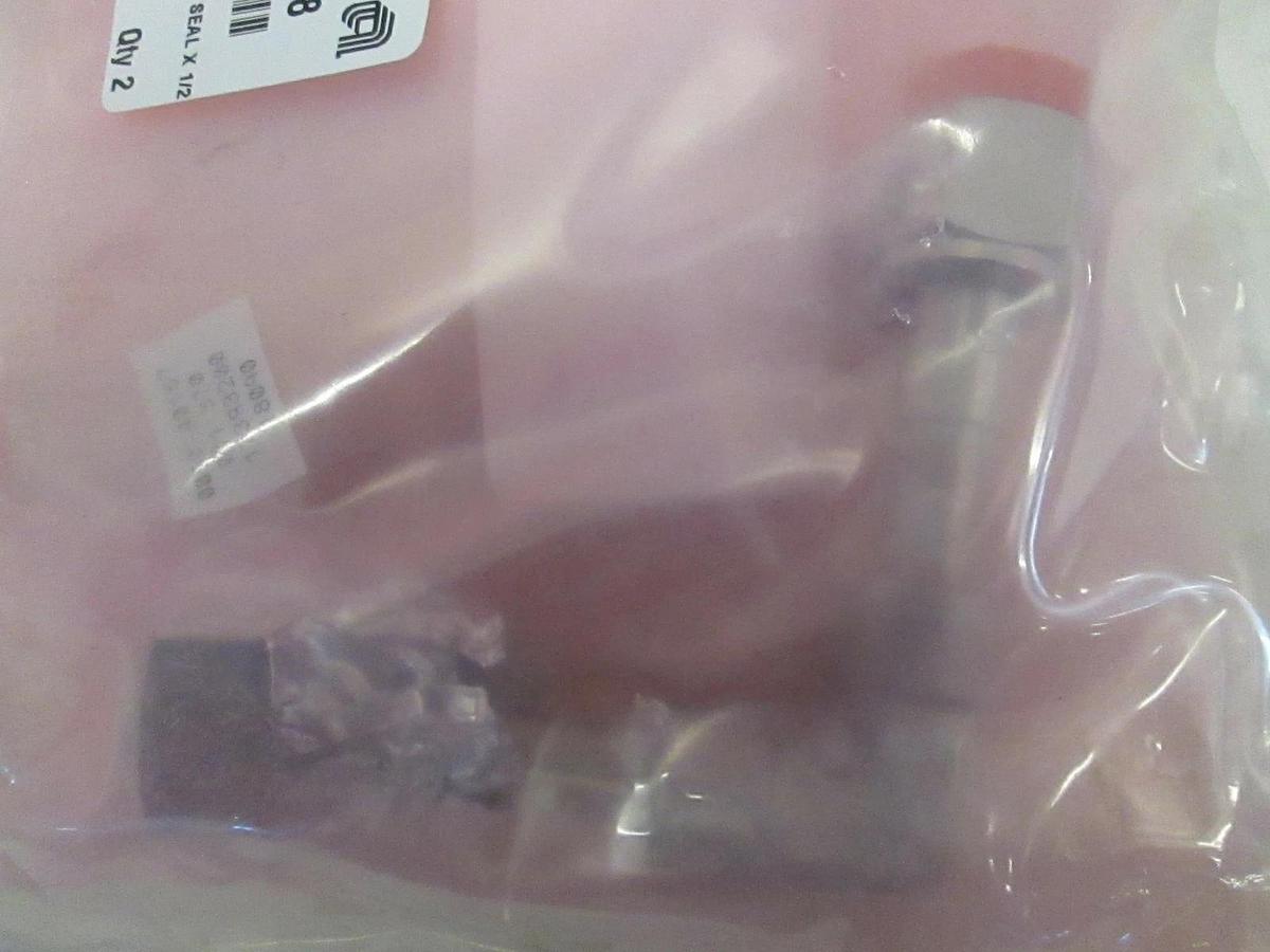 Used AMAT, Weldment, Elbow 3/4" CPV Face Seal X 1/2 In FVCR, 0050-40157, Used