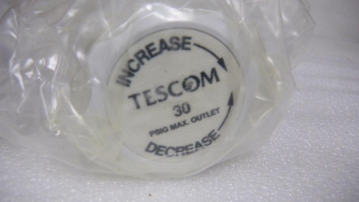 Used Tescom 74-2460KA420 Pressure Regulator, 30 PSIG MAX, NIB