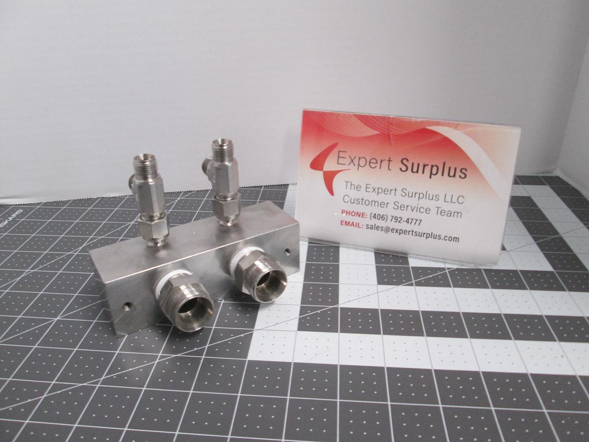 Used 2 Port Water Manifold Used