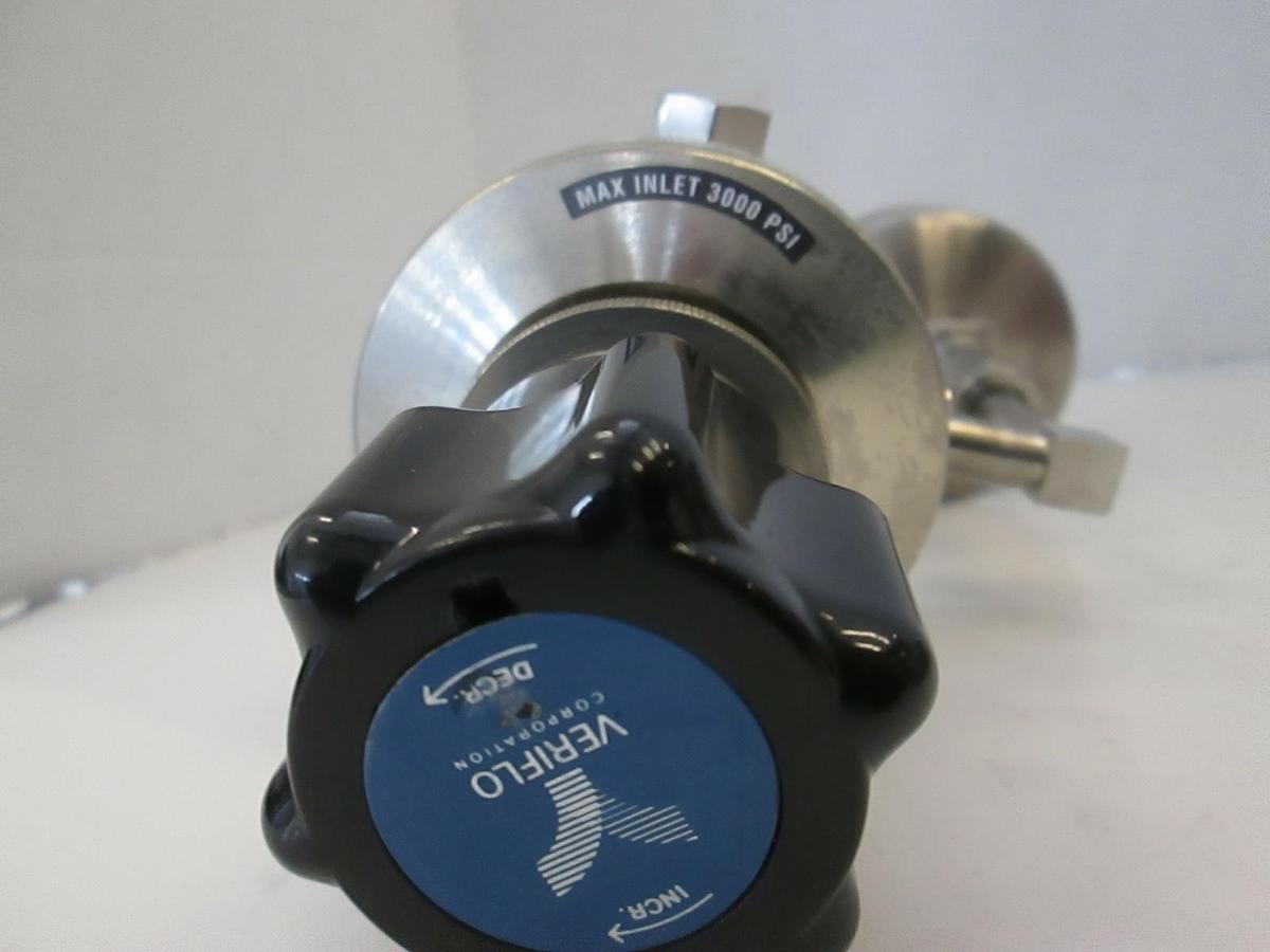 Used Veriflo HIR102S4PB Pressure Regulator with Millipore WG2F06WR1 Gas Filter, Used