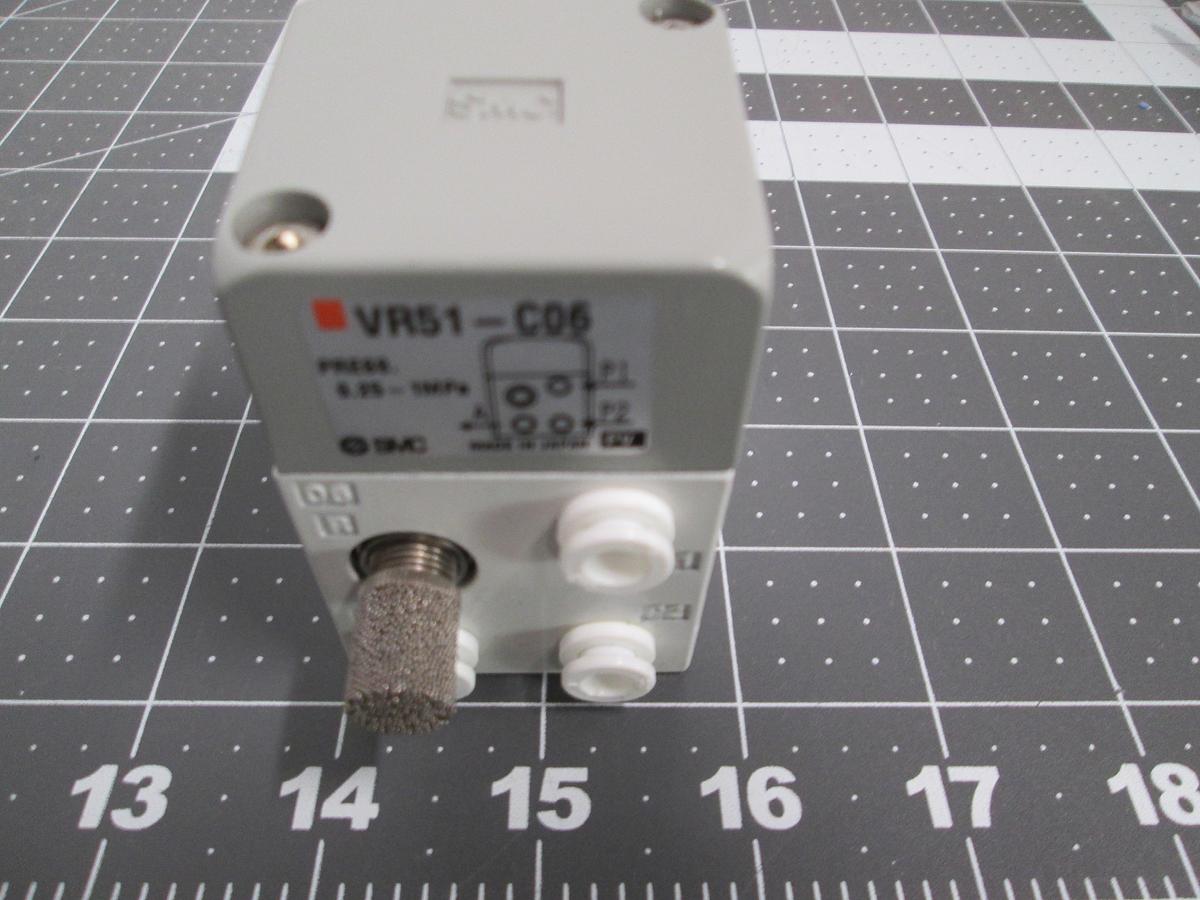 Used SMC VR51-C06 Pneumatic Two Hand Safety Control Anti-Tie-Down Check Valve