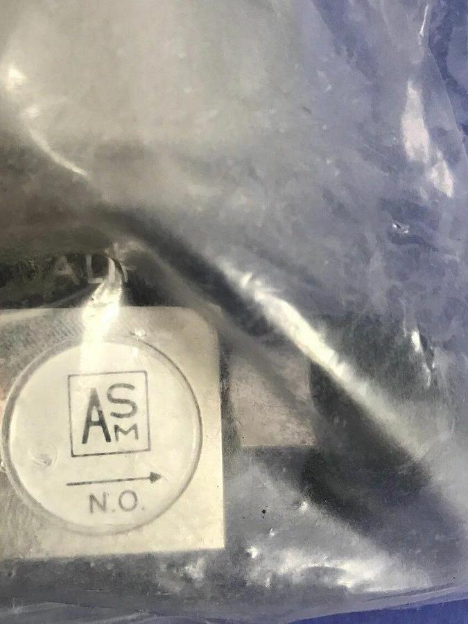 Qualiflow ASM Pneumatic 2-Way Test Helium Valve, 3x10(-9) atm.cm3/sec, NO, New