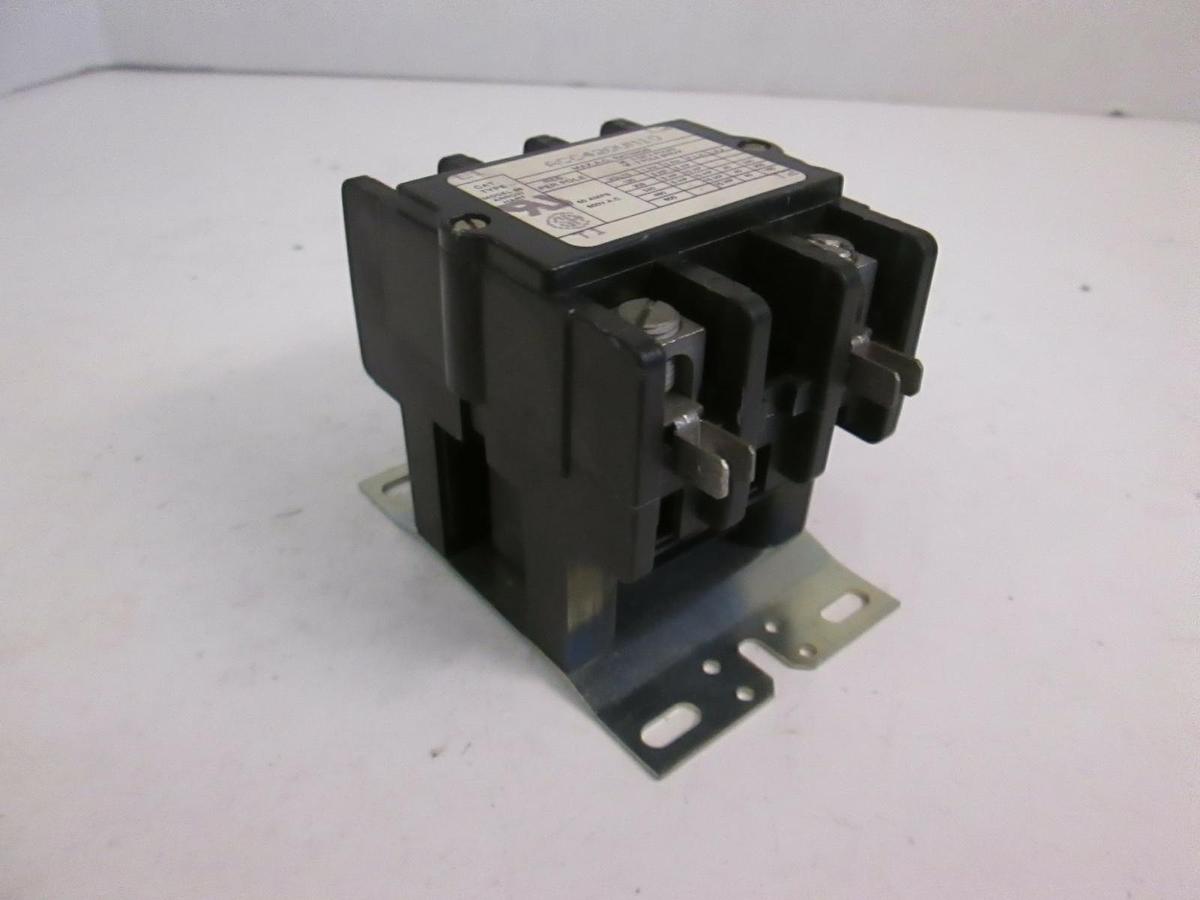 Used Arrow Hart Magnetic Contactor, ACC420UM10, 50A, Used