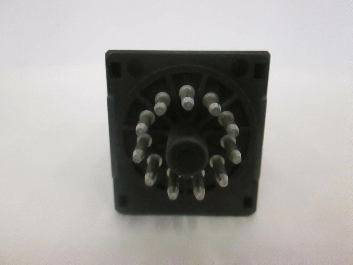 Used IDEC, Electronic Timer, GT3A-6AD24, Used