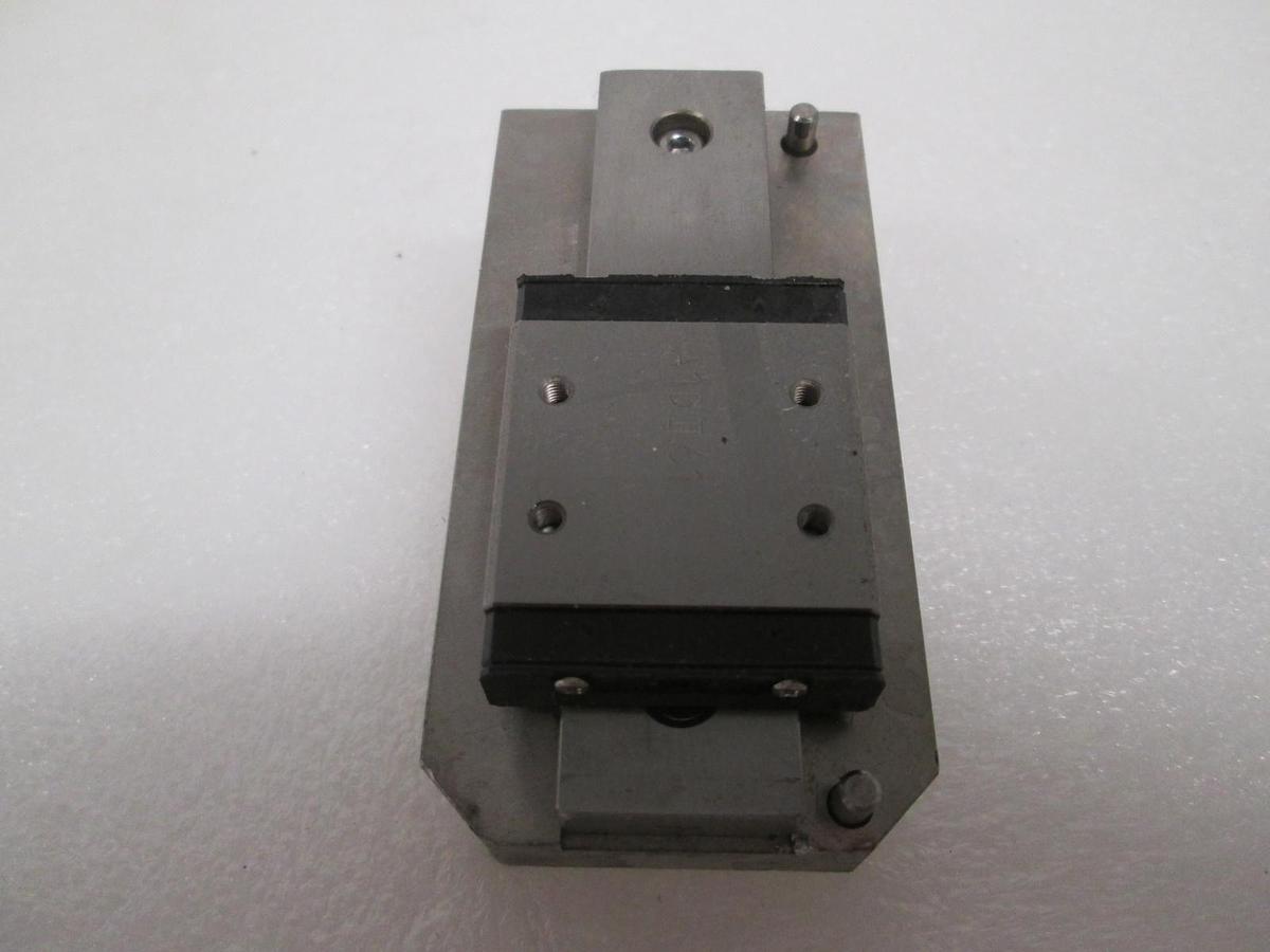 Used THK, Linear Guide Rail w/ Bearing Block, RSR 9WVM, Used