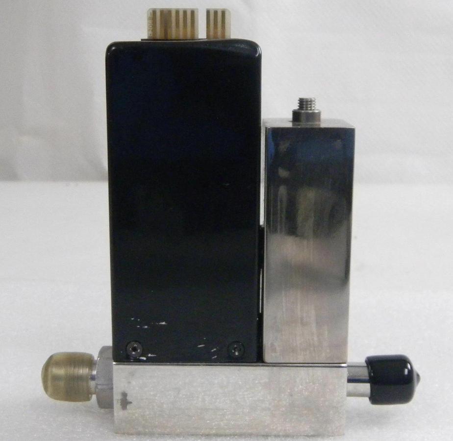 Used Unit UFC-1500A, Mass Flow Controller, Gas- N2, Range- 3 SLM, 1/4" M I/O