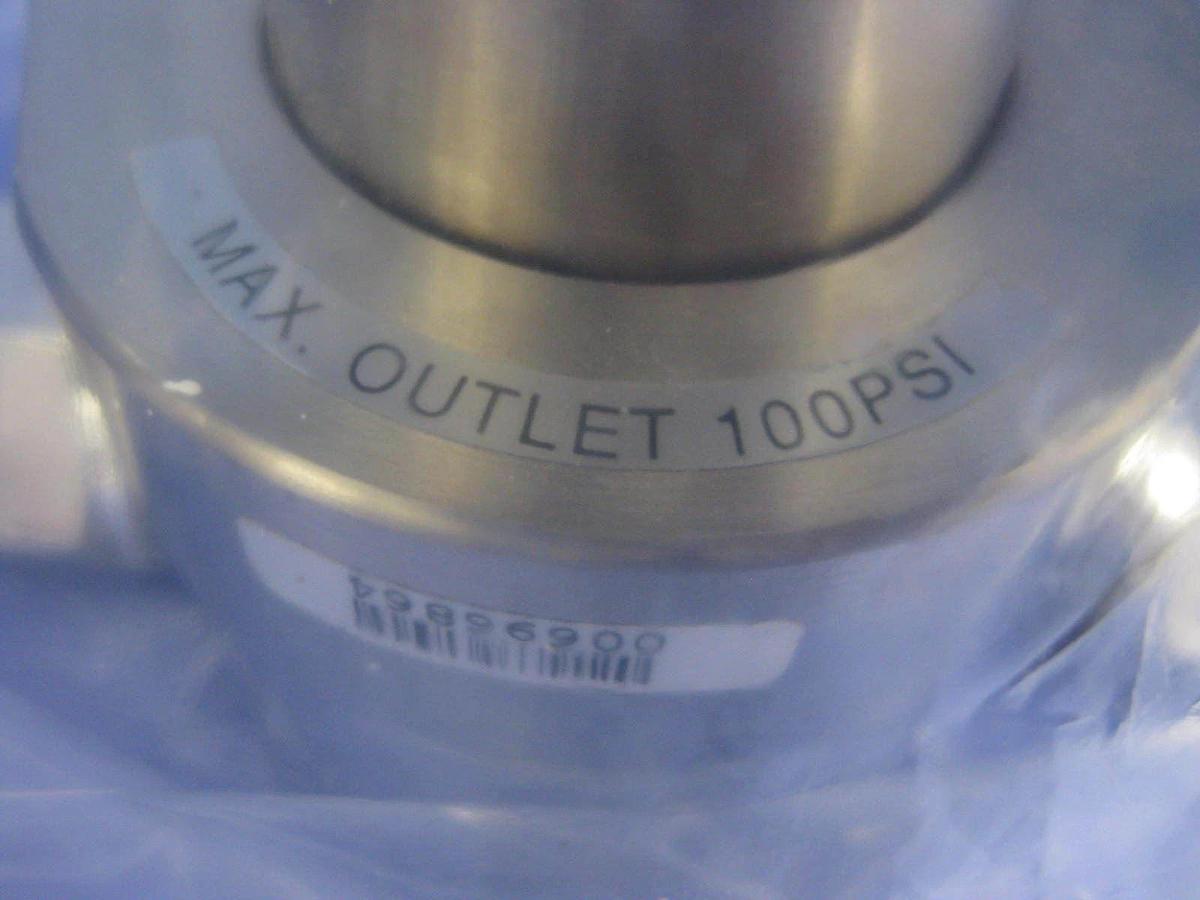 Used Aptech RegulatorAP1810S 3PW FV8 FV8 0 With Span Gauge 0-200 psi, Rfrb