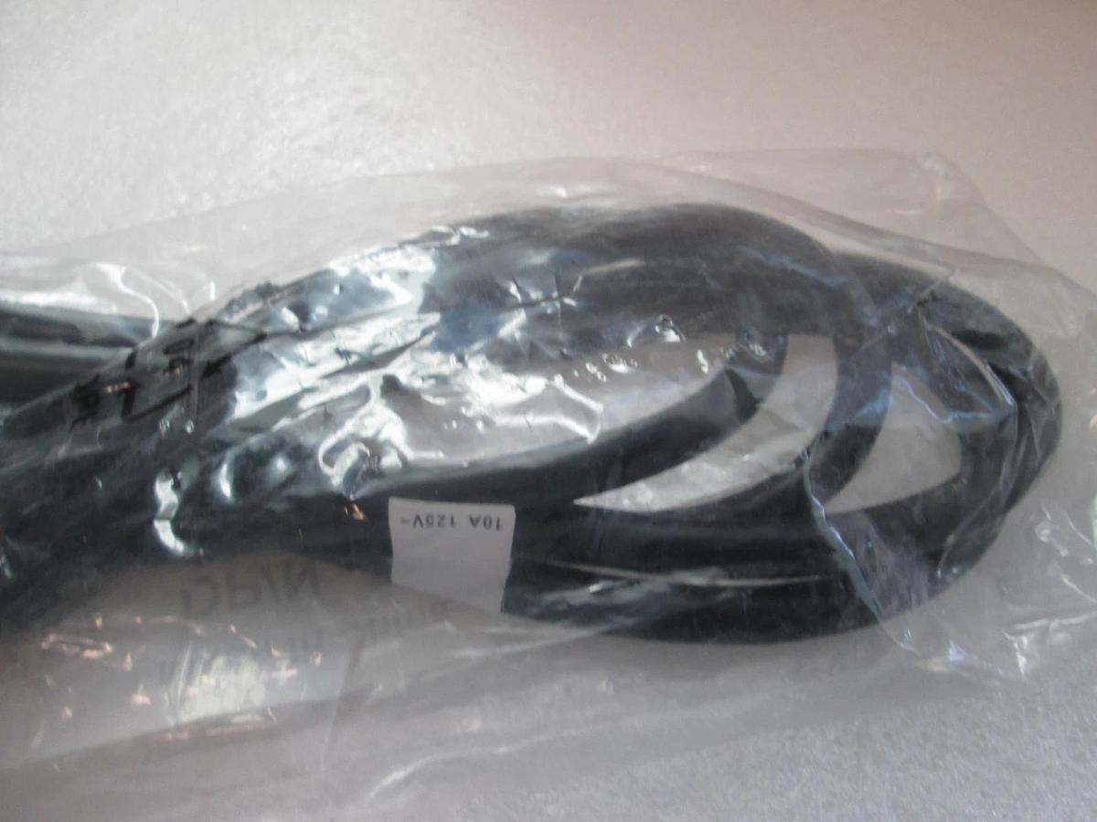 Used Dell, CN-06FI90-50587-02C-02NE-A01, AC Adapter, New