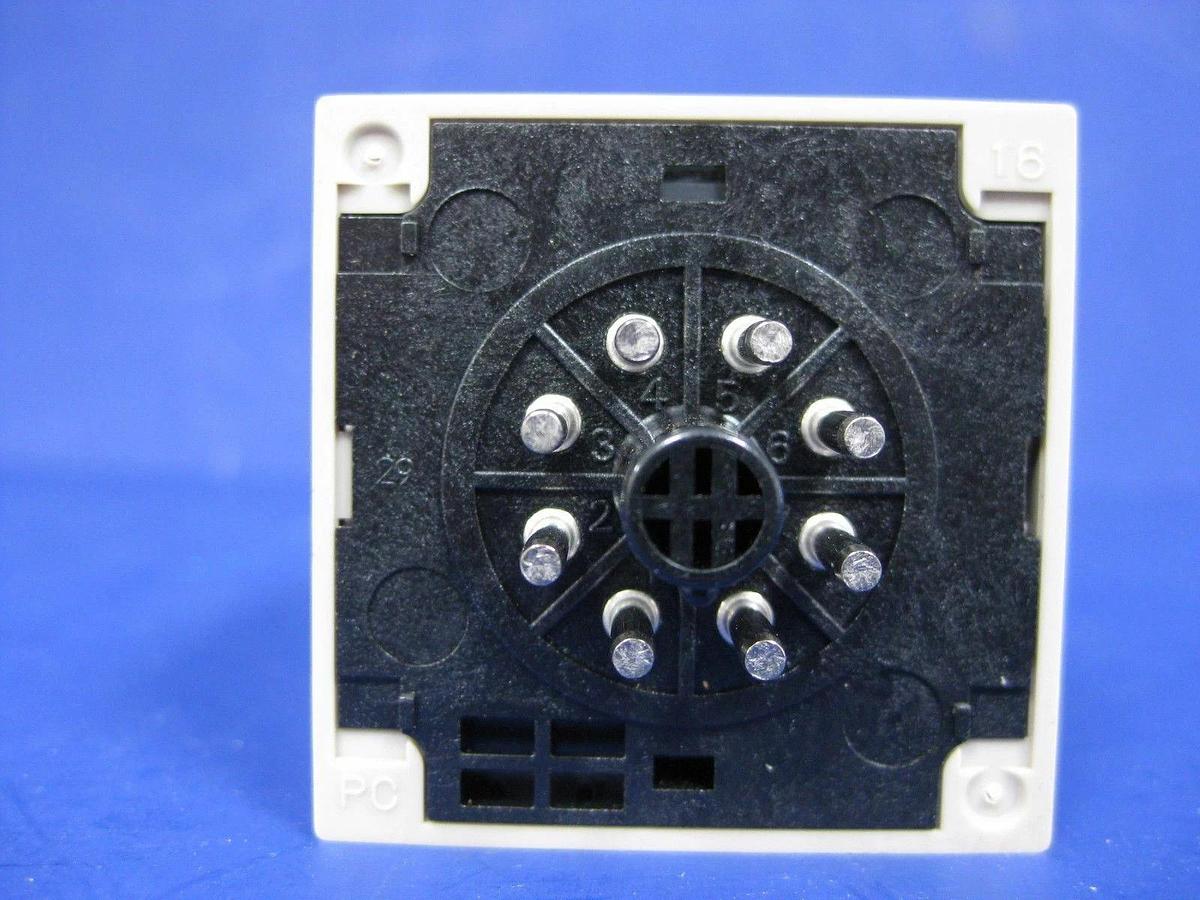 Used OMRON H3CR-H8RL Time Delay Relay, 0 .6 to12 SECONDS, Used