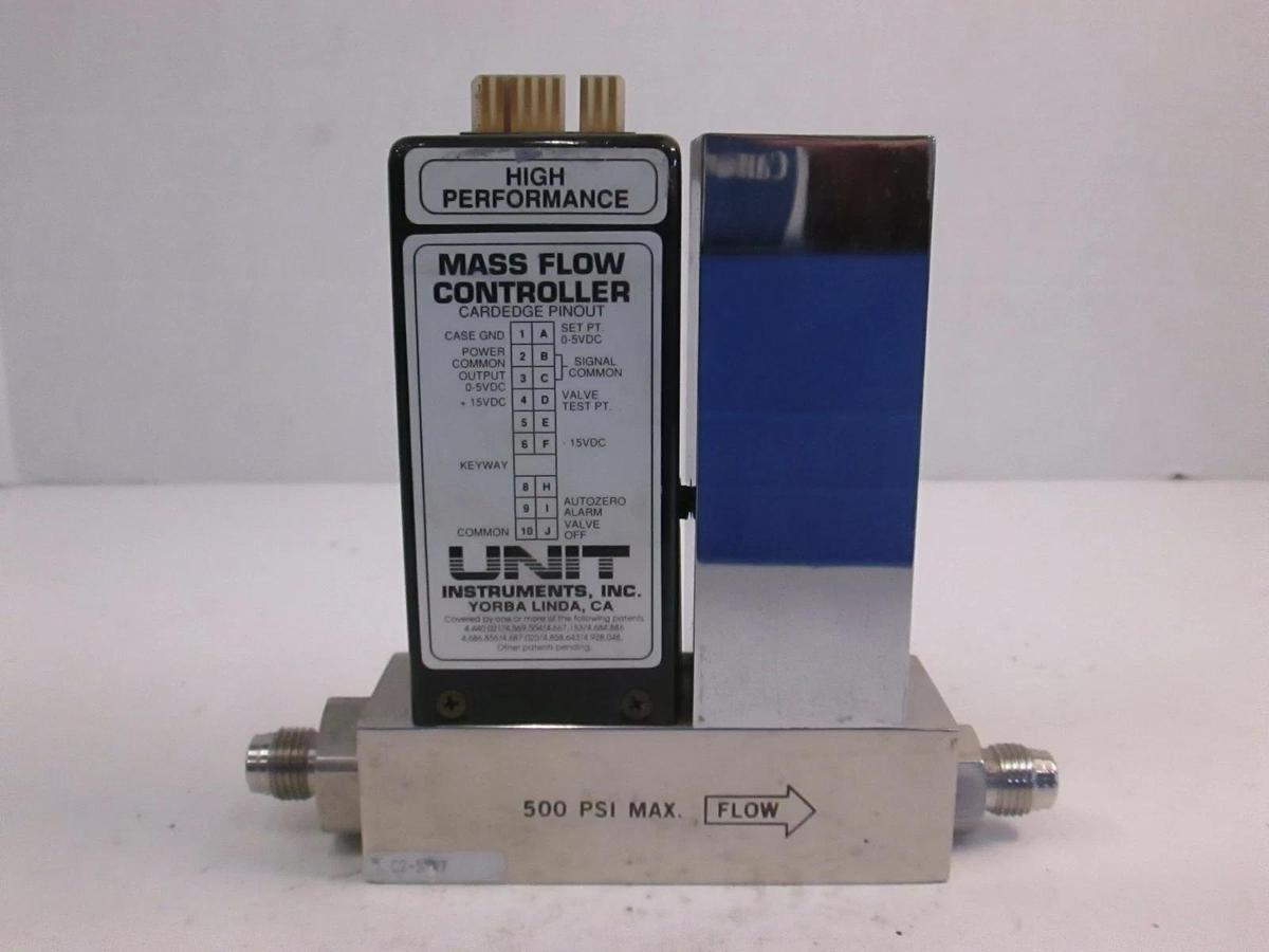 Used Unit UFC-2020 Mass Flow Controller, O2, 30 SLM, 1/4" and 1/2" MVCR, Used