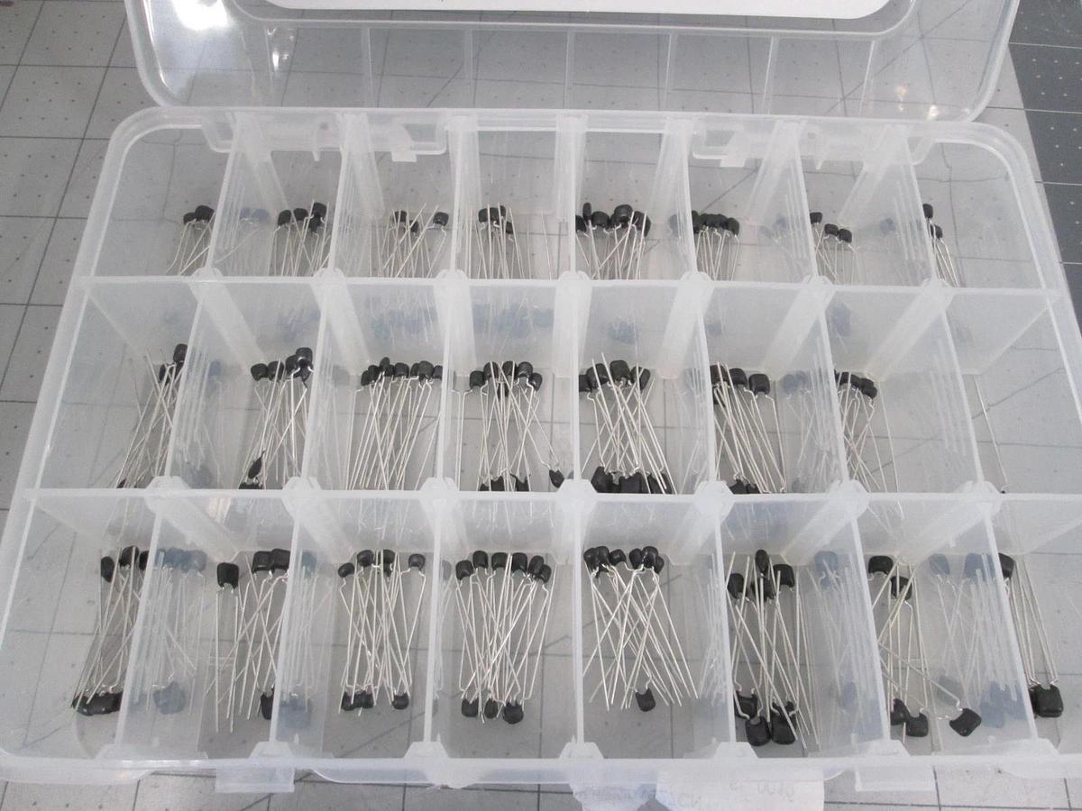 Vishay, HOTC-KIT-KH, Engineering Sample Kit, Multilayer Ceramic Capacitor, New