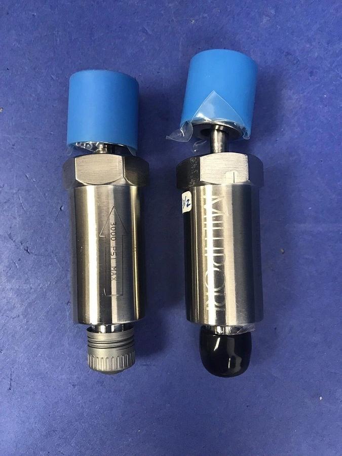 Used Millipore S12M037R3 In-Line Gas Filter , 1/4" MVCR x 1/4" FVCR, Lot of 2 Used