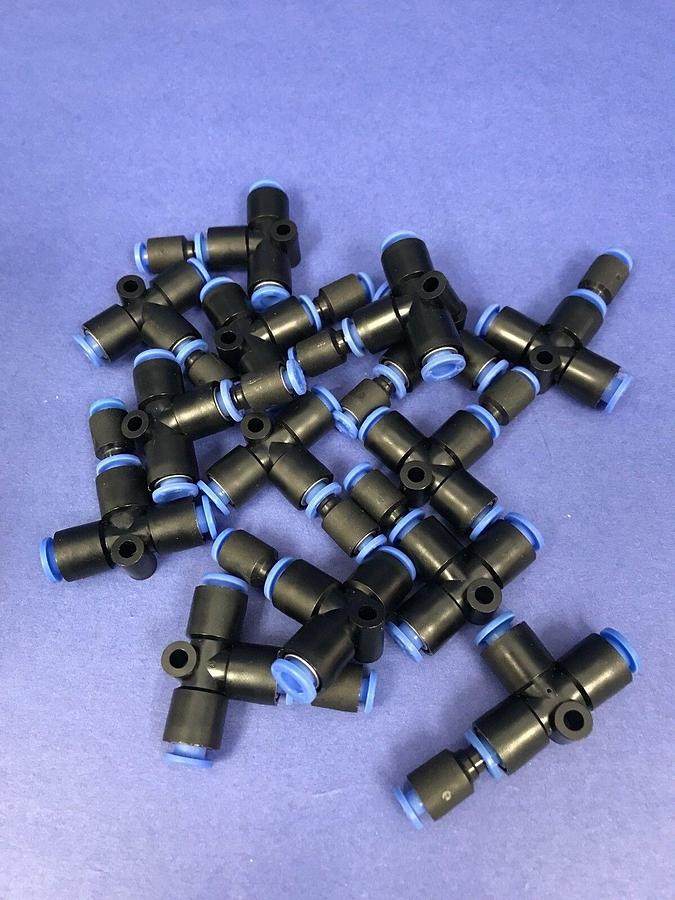 SMC 4x6x6mm Push to Connect Pneumatic Union Extended TEE Fittings, Lot of 14