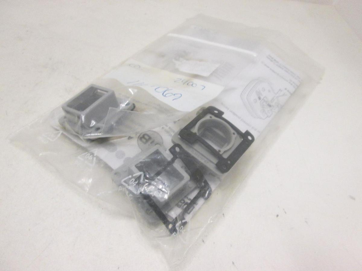 Phoenix Contact, 2638-182-0, CONN,RCPT,HSG,RJ45,BH, New, Lot of 3