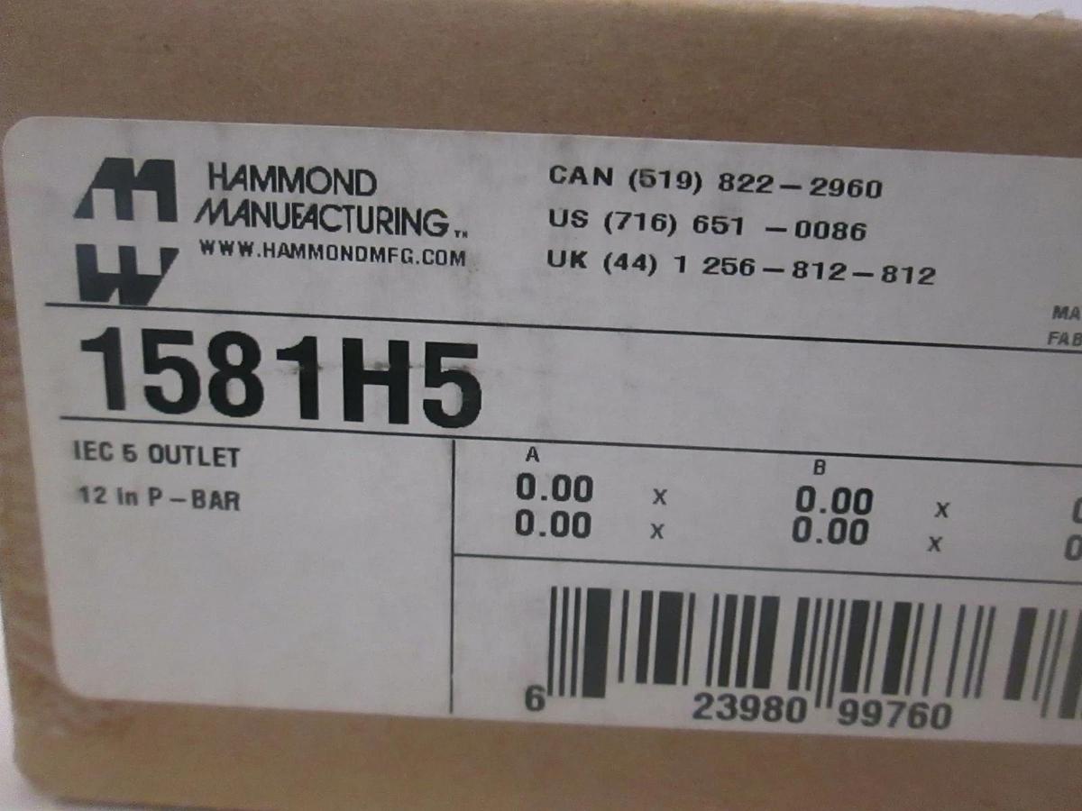 Used Hammond Manufacturing Power Strip, 1581H5, New