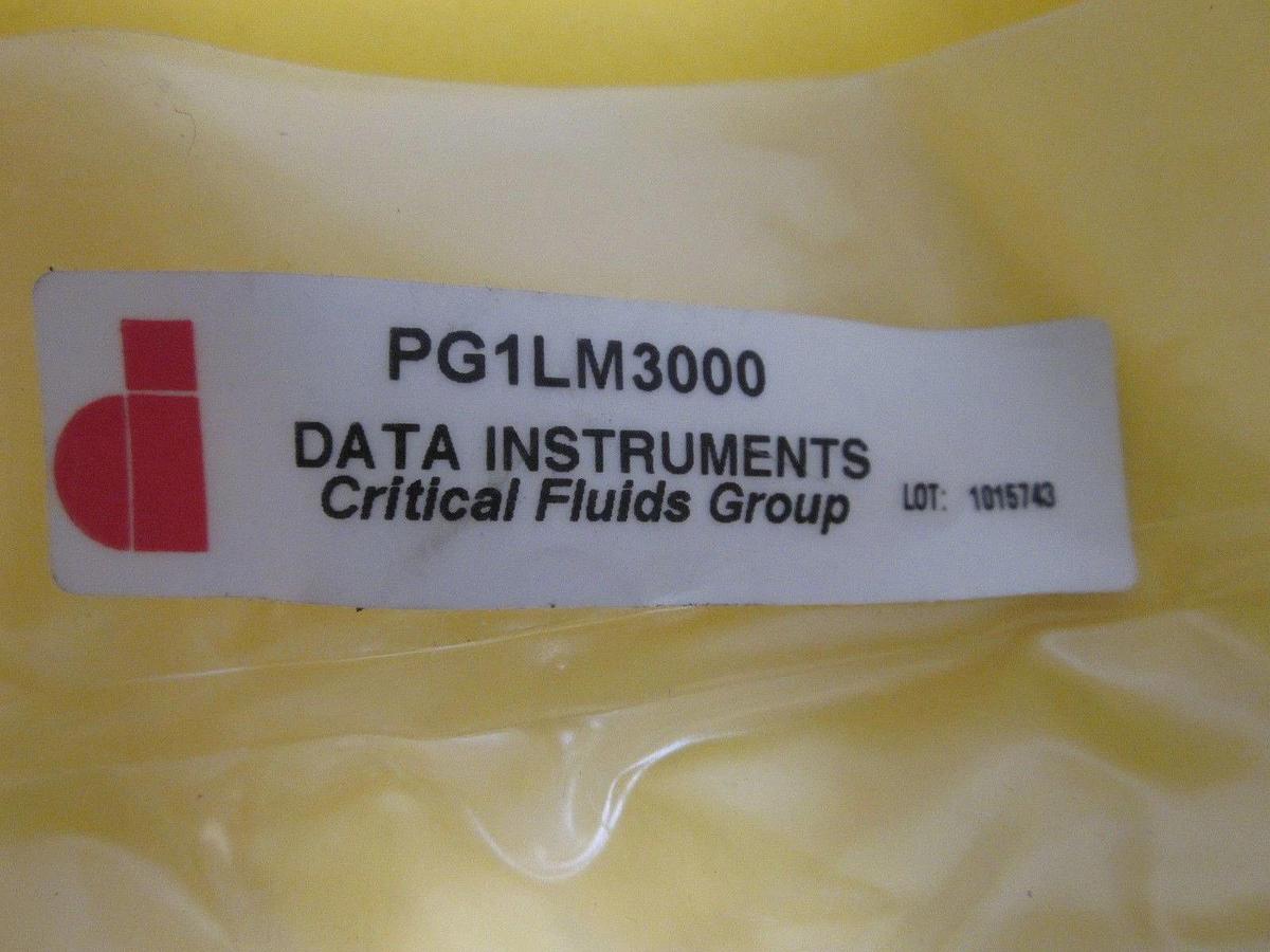 Data Inst. High Purity Pressure Gauge, Cleanrm, 0-3000 psi, 1/4 MNPT, PG1LM3000